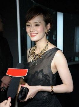 娱乐吃瓜女星私下露脸,吃瓜女星私下真容曝光,美貌与实力并存